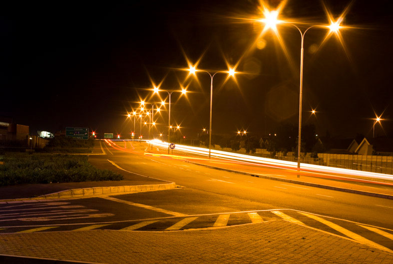 The light of street lights breaks the ecological balance