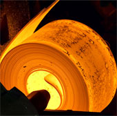 The manufacturing industry has difficulty achieving the goal of reducing emissions