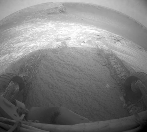 The Mars explorer robot starts down the crater Victoria