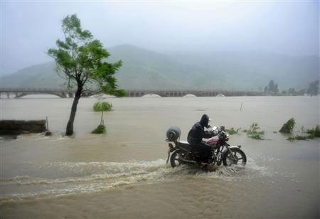 The Mekong Delta provinces are penetrated by saltwater 70km deep