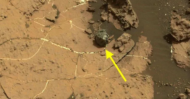 The meteorite is smooth as if it was ground on Mars