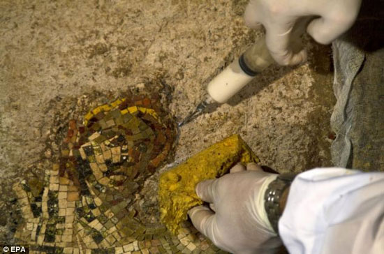 The mural paints Apollo 2,000 years old