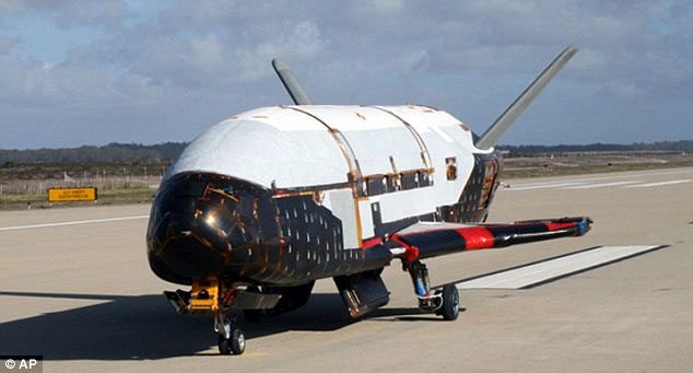 The mysterious American spacecraft returns to Earth