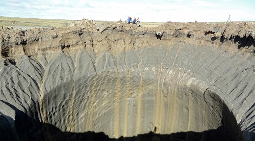 The mysterious crater in Siberia houses a 25-storey building