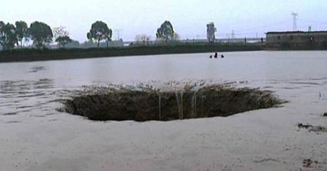 The mysterious death pit swallowed 25 tons of fish in a split second