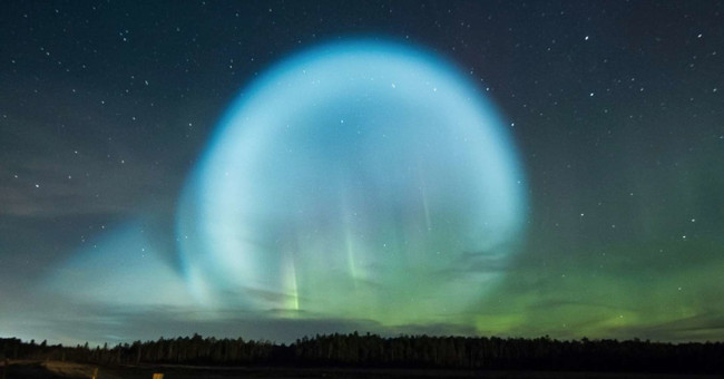 The mystery of the sphere glows in the midst of Siberia night, which frightens many people