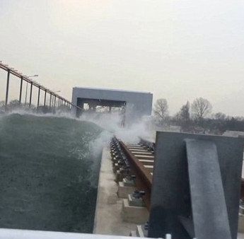 The Netherlands built the world's largest generator to fight floods