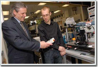 The new detector incorporates a laser head with a mass spectrometer