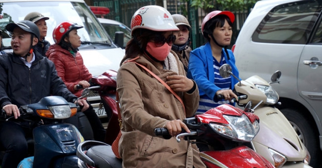 The North continues to be cold, the Central and South Vietnam have heavy rain