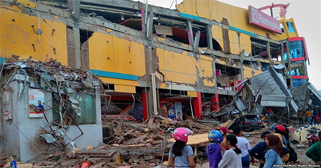 The number of people killed by earthquakes and tsunamis in Indonesia increased to over 1,200