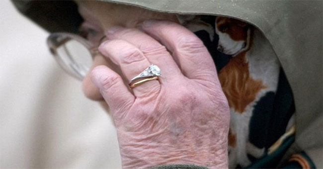 The origin of the diamond on Queen Elizabeth's engagement ring
