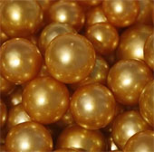 The past is to display the process of producing rare and precious gold pearls