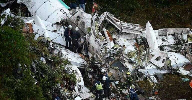 The pilot's desperate moment saw the plane carrying the Brazilian team fall