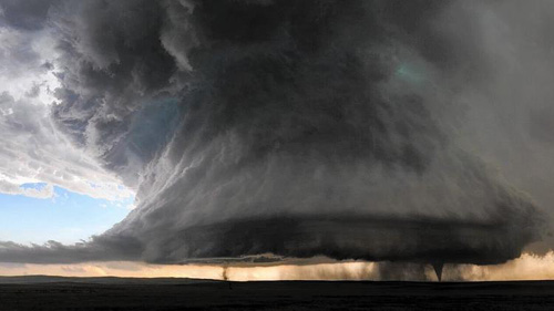 The process of cyclone formation