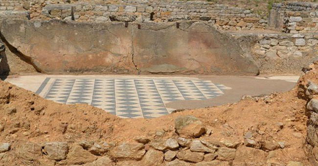 The rare ancient Roman mosaic of the 4th century was discovered in England