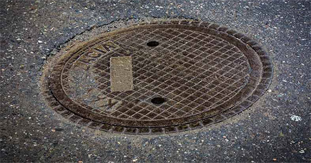 The reason for manhole covers is usually round