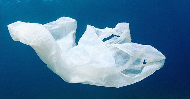 The revolution is expected by the world: Plastics can be recycled into CO2 and water