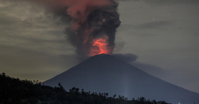 The risk of Indonesian volcano erupting makes the Earth cool