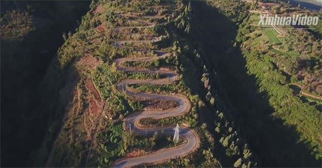 The road is more than 6km long with 68 bends in China