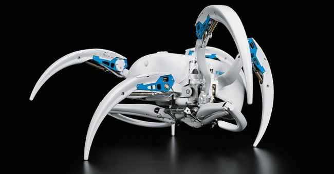 The robot spider can bend and bend like a desert spider in Africa