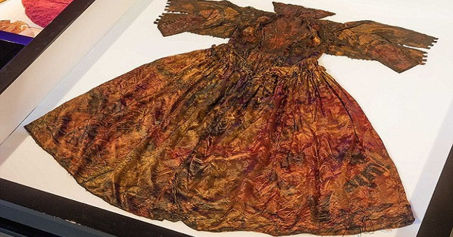 The royal royal dress after 400 years on the seabed