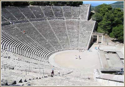 The secret of the magic transmission ability of the Greek theater