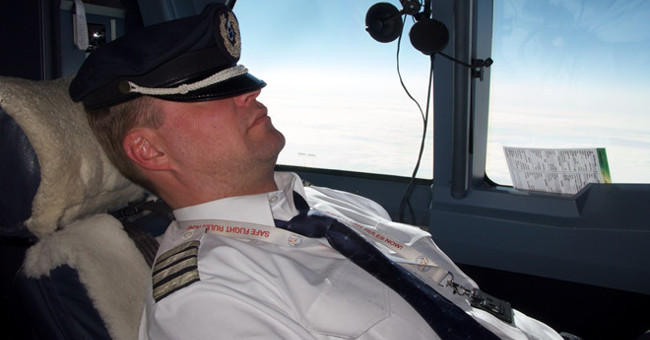 The secret to American pilots can sleep in just 2 minutes that anyone can learn