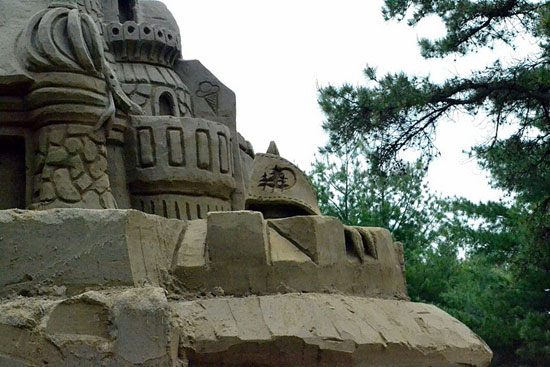 The secret to creating sand castles