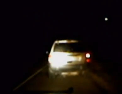 The shooting of a meteor glows in the sky of America