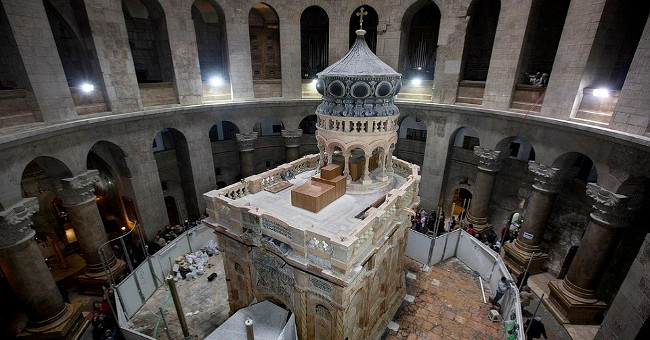 The shrine on the tomb of Jesus is completed