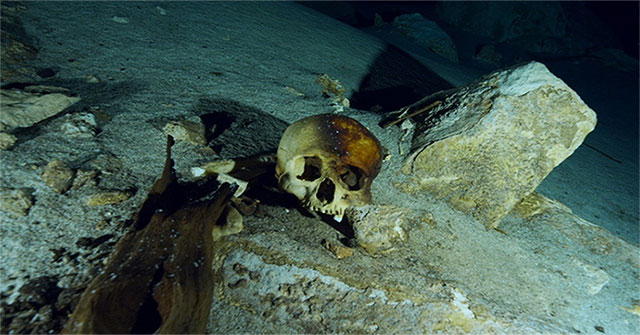 The skull and the scary sacrifices in the ancient tomb of Maya were discovered