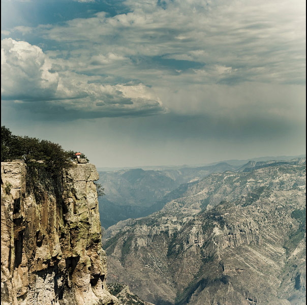 The spectacular beauty of the giant canyons