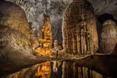 The spectacular natural world in Son Doong cave