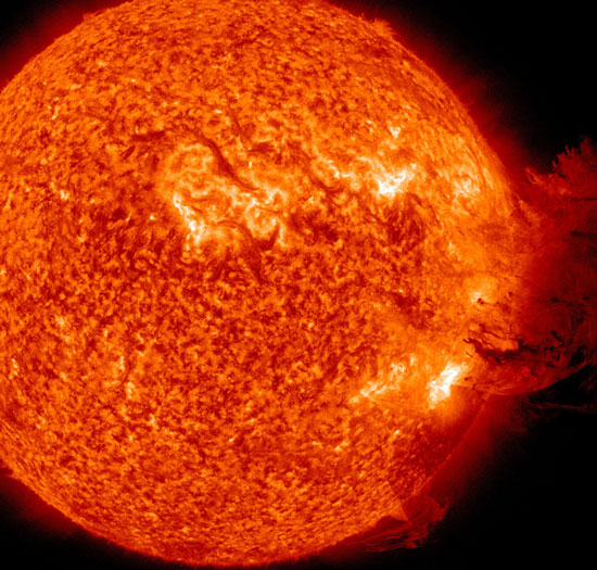 The Sun's magnetic field will polarize in May