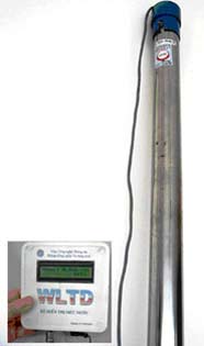 The system automatically measures the water level