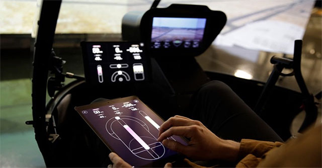 The system helps to learn to fly an airplane in 30 minutes