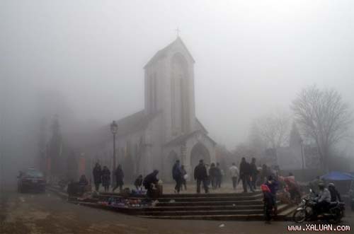 The temperature in Sa Pa continues to decrease to minus 2 degrees Celsius