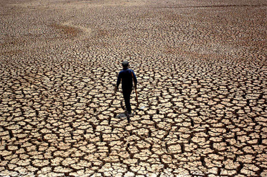 The temperature of the Earth approaches