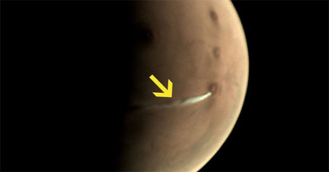The truth is why white smoke is floating on the surface of Mars