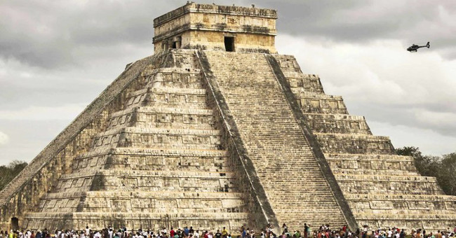 The tunnel under the pyramid reveals the mystery of the Mayan spirit of the Maya