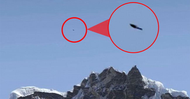 The UFO suddenly appeared at Mount Everest, making science a headache