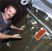 The ultrasound system helps determine the gas leak point on the ISS station