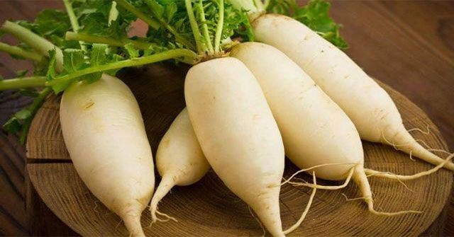 These delicious radish also become poison when combined with these foods