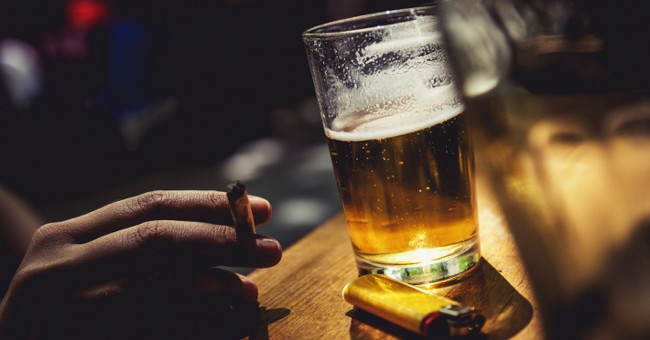 This is why so many people smoke while drinking