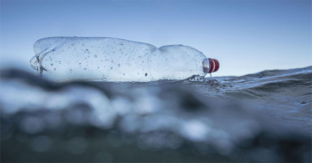 This new finding may soon cause plastic waste in the ocean to disappear quickly