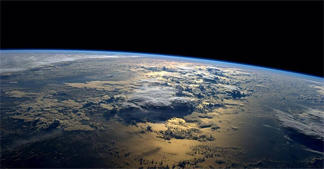 Those who are lucky to see the earth from the universe, what do they think?