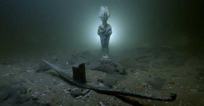 Thousands of years of wrecks containing gold coins in the Egyptian sea