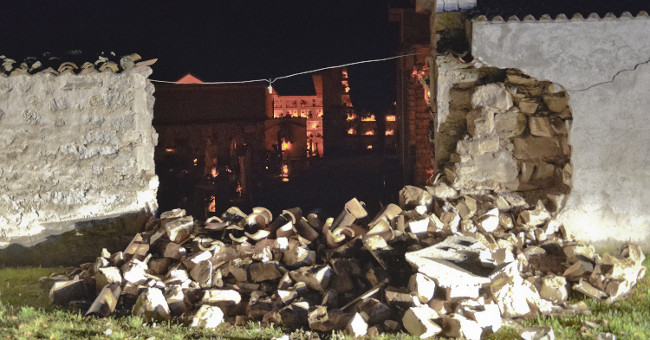 Three earthquakes repeatedly shook Central Italy