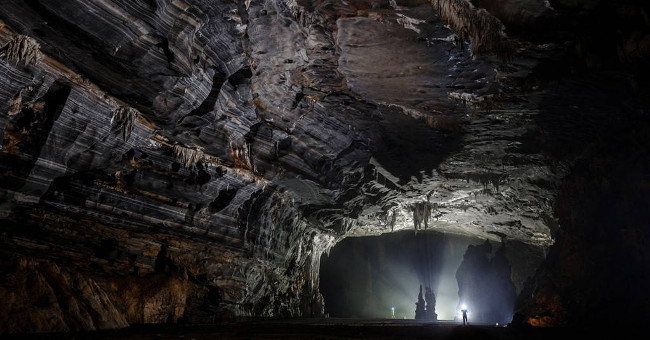 Tien 2 Cave - 'anonymous heaven' is exploited tourism