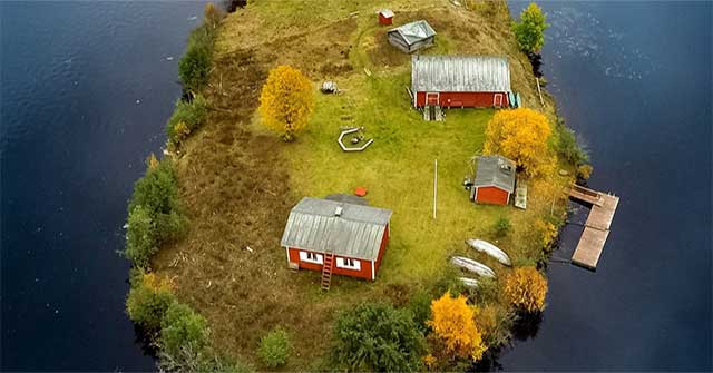Tiny island Kotisaari four seasons rather beautiful leaves as in fairy